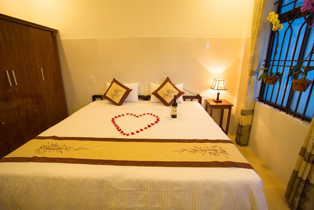 Holy Land Homestay Hoi An Exterior photo